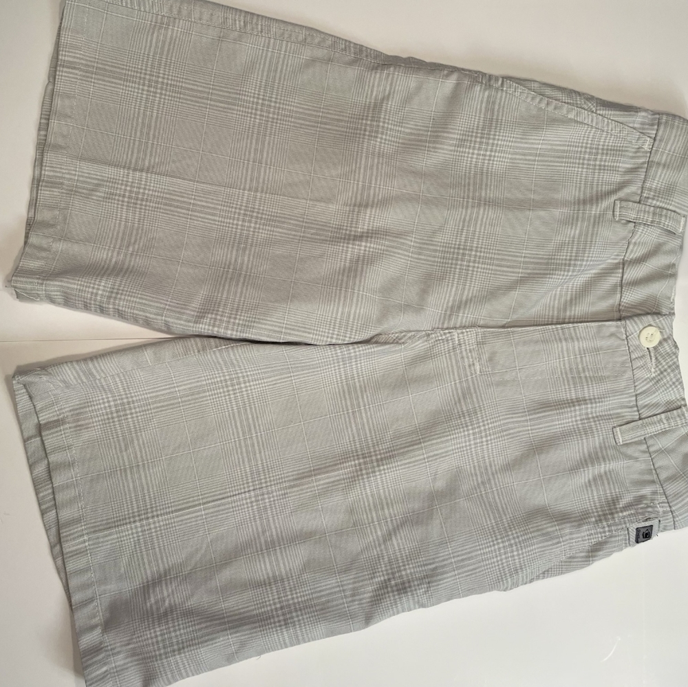 Boys O'NEILL White w/ Gray Casual Shorts Size 23